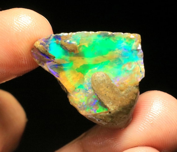 Natural Ethiopian Opal Rough, Multi Fire Gemstone (25X21X15 MM, 29 Cts)