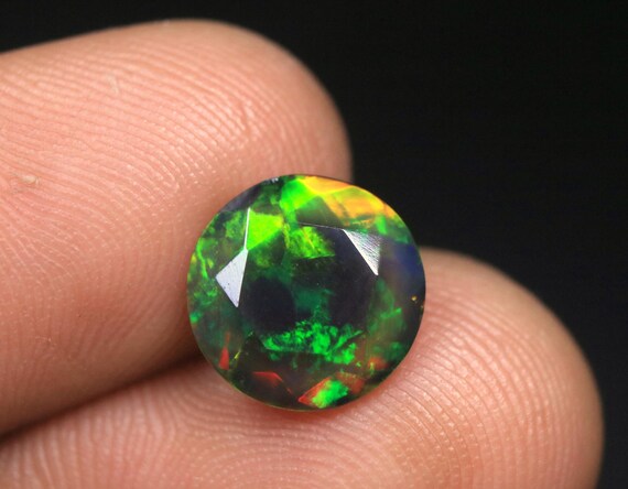 Ethiopian Black Dyed Opal Gemstone: 2.10 CT Faceted Round Cut (10x5.50 MM)