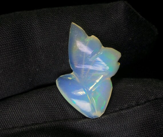 Welo Opal Carving: 4.30 CT Ethiopian Fire Opal Gemstone