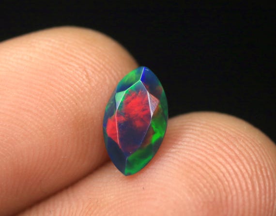 Faceted Ethiopian Opal Gemstone 0.80 Carat AAA Natural Multi Fire Welo Opal Cut Stone