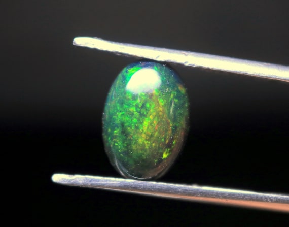 Ethiopian Welo Opal Cabochon: 1.25 CT Black Opal Gemstone, Green Fire