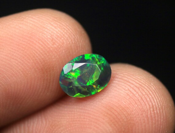 AAA+ Natural Ethiopian Opal Gemstone for jewelry Making, Multi Fire Welo Black Opal Stone