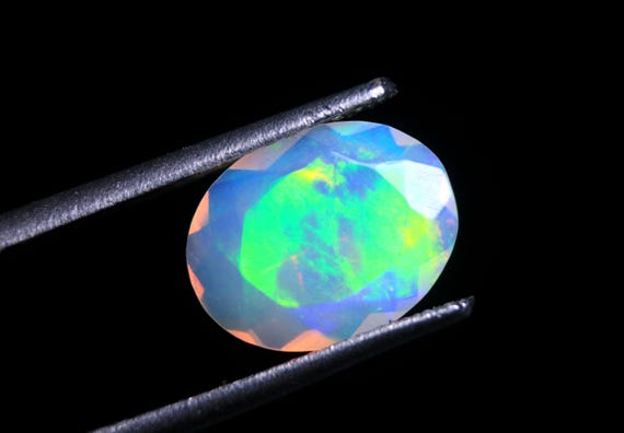 AAA+ Opal Faceted Cut Gemstone : 1.00 CT Colorful Fire Welo Opal Stone For Jewelry