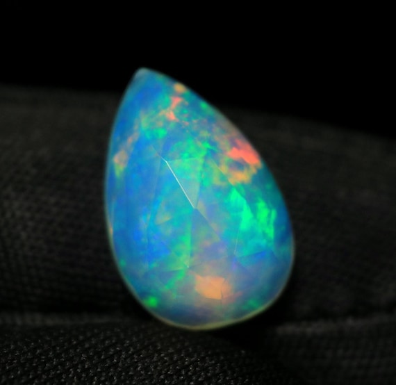 Ethiopian Welo Opal, Pear Cut, Loose Gemstone 2.60 CT