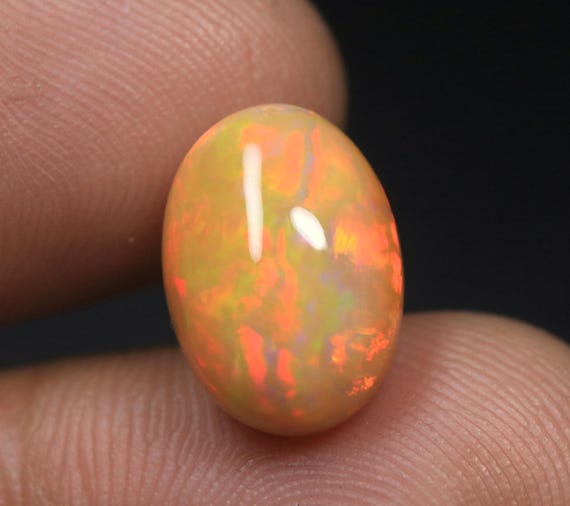 Welo Opal Cabochon: 5.30 CT Multi Fire Opal Gemstone