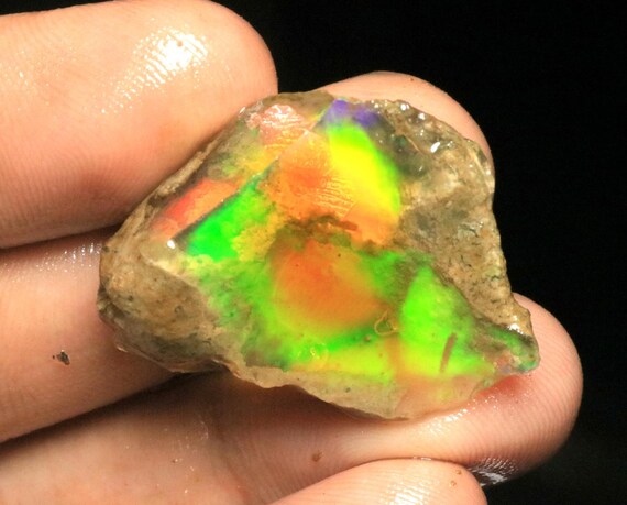 Natural Ethiopian Opal Rough, AAA Grade Gemstone (33 Carat)