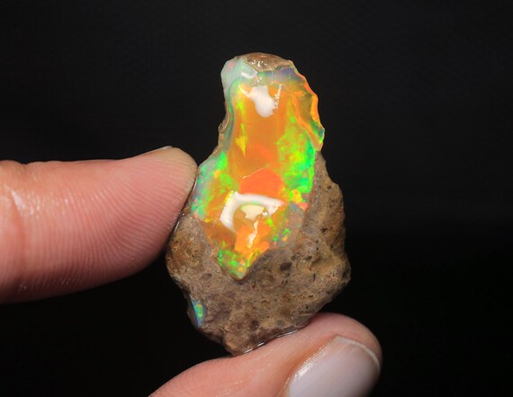 22.40 CT Ethiopian Opal Rough, Rainbow Flashy Fire, October Birthstone