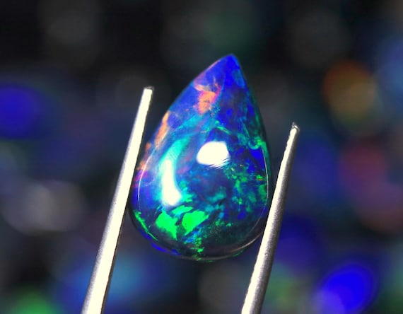 Ethiopian Black Opal Cabochon: AAA Grade Welo Opal Gemstone 3.40 CT