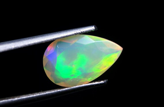 1.20 CT Ethiopian White Opal Faceted Cut Gemstone, Natural Flashy Welo Opal Loose Stone