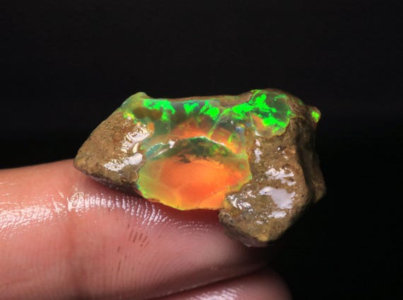 Ethiopian Opal Rough, Rainbow Fire Gemstone, Jewelry Making (23.15 CT)