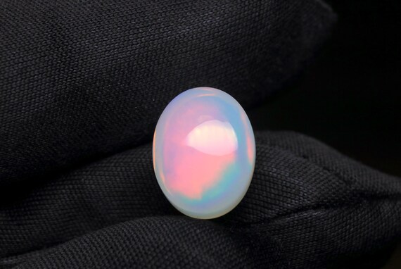 Welo Opal Cabochon: 4.15 CT Oval Rainbow Fire Gemstone