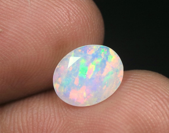 Faceted White Opal Gemstone: 1.10 CT Ethiopian Welo Opal, 8x10x4.3 MM
