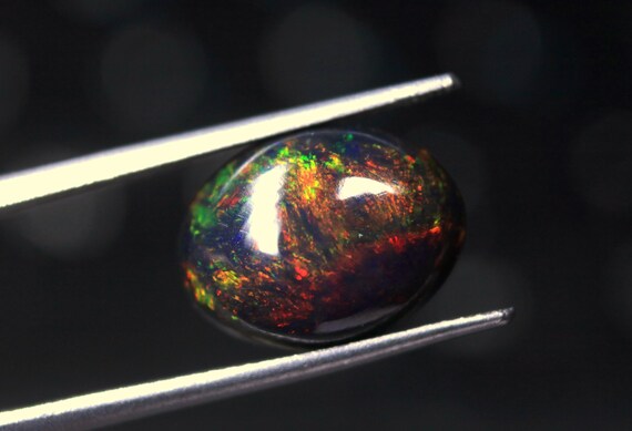 Harlequin Fire Opal Gemstone, Ethiopian Welo Opal Cabochon (13.70x10.40x5.80 MM)
