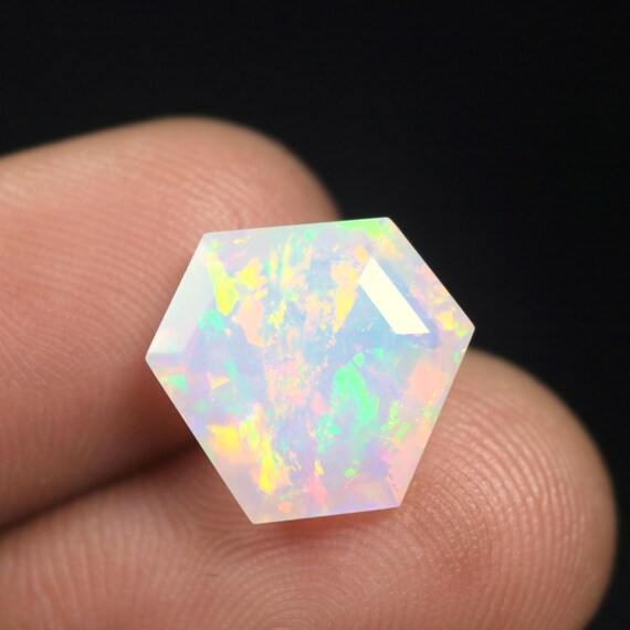 Ethiopian Fire Opal Faceted Gemstone: 4.10 CT Fancy Shape Natural Welo Opal Loose Stone