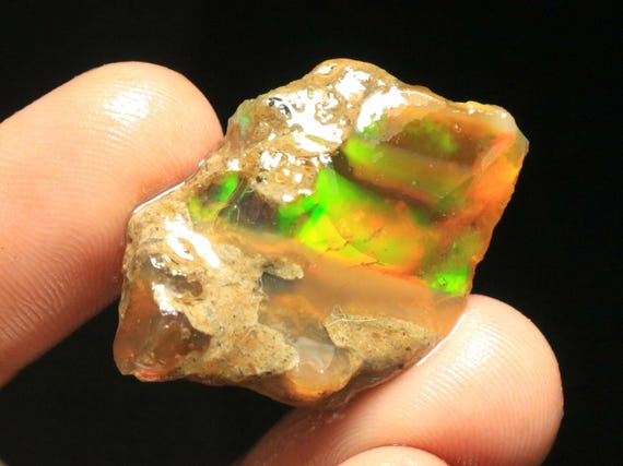 32 Carat Ethiopian Opal Rough, Natural Crystal Water Opal (35X23X12 MM)