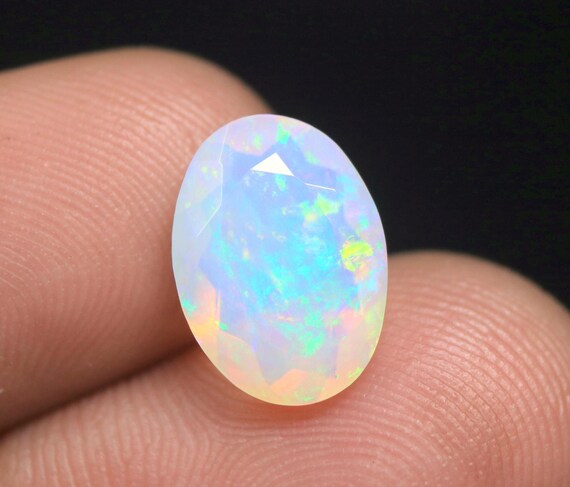 2.40 CT Welo Fire Opal Gemstone: Oval Cut Ethiopian Opal 12.80x9.20x5.20 MM