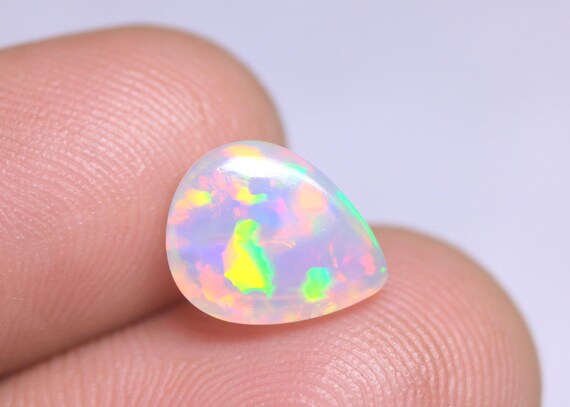 Ethiopian Welo Opal Cabochon: 1.90 CT Pear Shape Gemstone