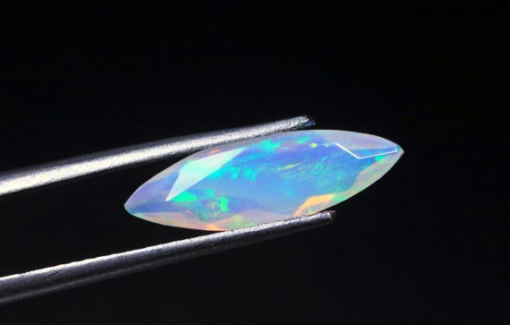 Ethiopian Welo Opal Faceted Gemstone, Multi Fire Opal Jewelry Stone, 1.10 CT (16.70x5.30x3.50 MM)