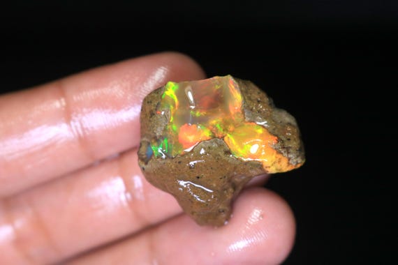 36.00 CT Ethiopian Opal Raw, Colorful Crystal Opal Rough (28x26x13 MM)