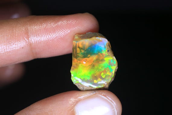 15.50 CT Welo Opal Rough Gemstone, Crystal Fire, October Birthstone