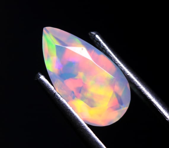 1.00 CT Welo Opal Gemstone: Pear Cut Ethiopian Opal, 10.20x5.60x4.40 MM