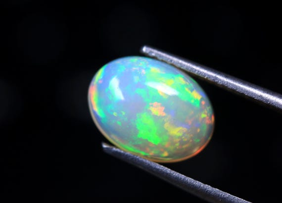 AAA Ethiopian Opal Gemstone, Multi Flashy Fire, 2.40 CT Cabochon