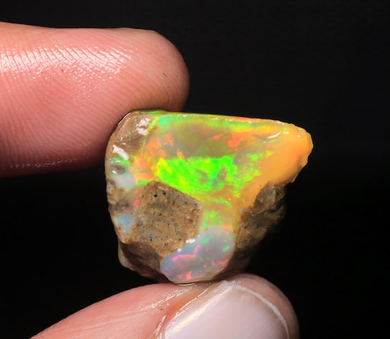 25 CT Ethiopian Welo Opal Rough, AAA Grade Crystal Gemstone
