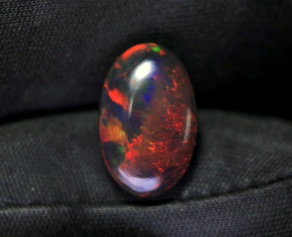 AAA Ethiopian Opal Cabochon: 3.50 CT Galaxy Fire Welo Stone, 14x9x6 MM