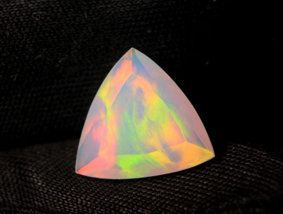 Ethiopian Welo Opal Gemstone: 2 CT Trillion Cut, AAA Grade