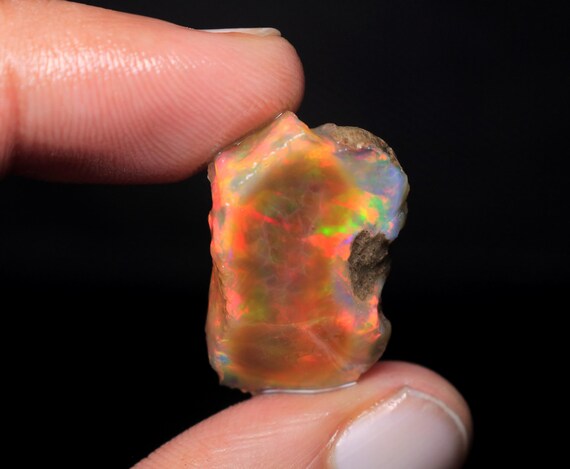24.95 CT Ethiopian Opal Rough, Rainbow Oil Gemstone, October Birthstone