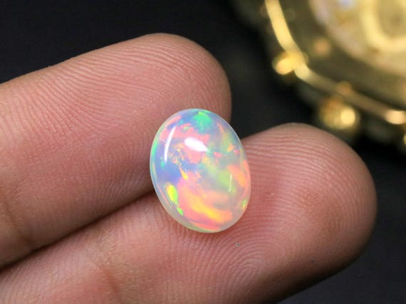 AAA Natural Oval White Opal Loose Gemstone, 2.85 Carat Ethiopian Opal Cabochon For Jewelry