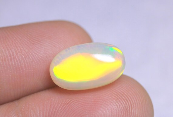 Ethiopian Welo Opal Cabochon: 5.10 CT Oval Shape Gemstone
