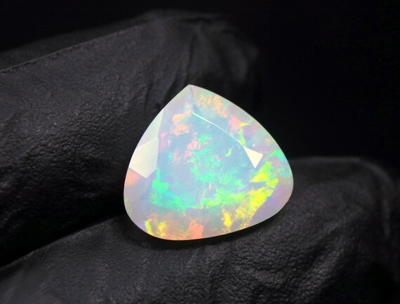 White Ethiopian Welo Opal Faceted Gemstone: 4.50 CT Heart Natural Fire Opal Loose Stone
