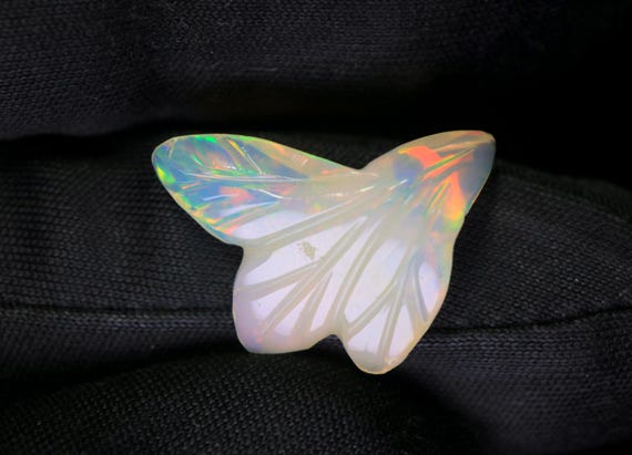 Butterfly Opal Carving Stone, 4.50 CT Ethiopian Welo Gemstone