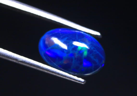 Rainbow Fire Opal Cabochon: 1.55 CT Ethiopian Black Opal Gemstone