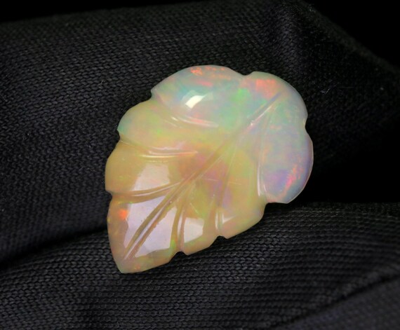 Welo Opal Leaf Carving, Flashy Ethiopian Opal Gemstone, 3.20 CT
