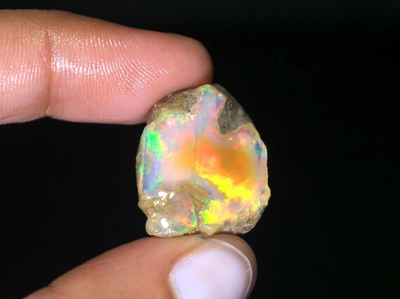 AAA Grade Rainbow Opal Rough: 21 CT Ethiopian Welo Gemstone