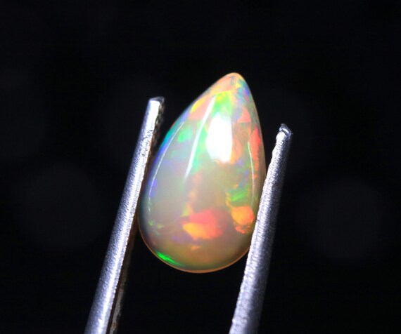 Welo Opal Pear Cabochon, 1.15 CT Ethiopian Gemstone (10x6x4 MM)