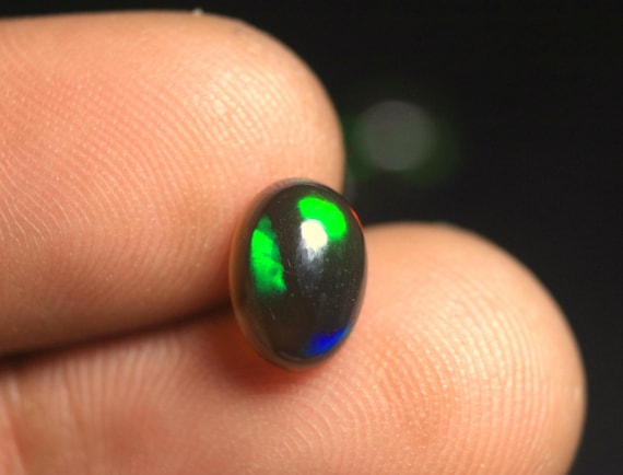 Black Ethiopian Welo Opal Loose Cabochon: 1.05 CT Oval Natural Fire Gemstone, 9x6.50x4 MM