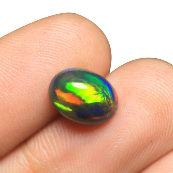 Fire Ethiopian Opal Cabochon: 1.85 CT Welo Opal Gemstone (10.60x8x4.60 MM)