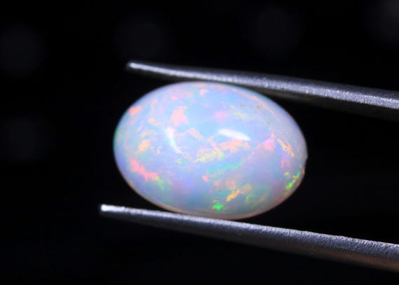 Ethiopian Welo Opal Cabochon: 3.50 CT Oval Rainbow Gemstone, October Birthstone
