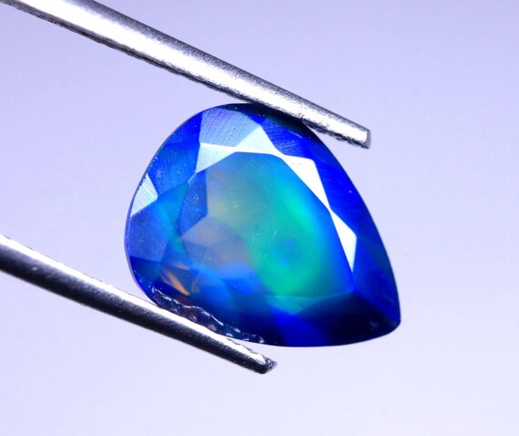Ethiopian Welo Opal: 2.00 CT Pear Shape Faceted Gemstone