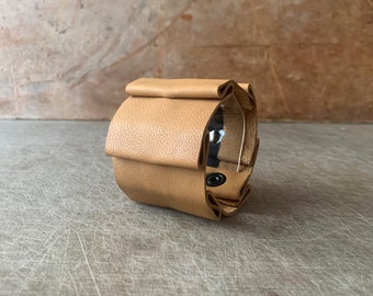 Wide Leather Cuff Bracelet - Cream Pleated Leather - Δερμάτινο Βραχιόλι Μαίανδρος Μινωικό Μπλε με Πτυχές