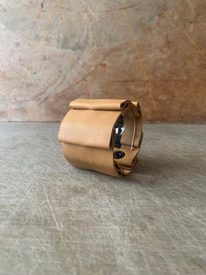 Wide Leather Cuff Bracelet Cream Pleated Leather Δερμάτινο Βραχιόλι Μαίανδρος Μινωικό Μπλε με Πτυχές image 1