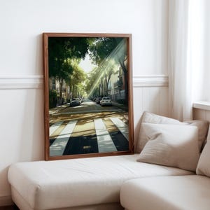Poster inspiré de Robert Bechtle - sérénité de la banlieue - impression photoréalisme de voitures anciennes - scène de quartier réaliste - photoréalisme moderne