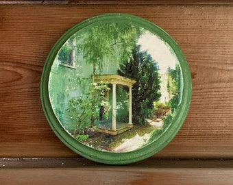 Vert, Porch, Door, Columns, Garden, Trees, Burlington City, New Jersey, Tiny Art, Miniature, Painting, 5 x 5, Round, Wood