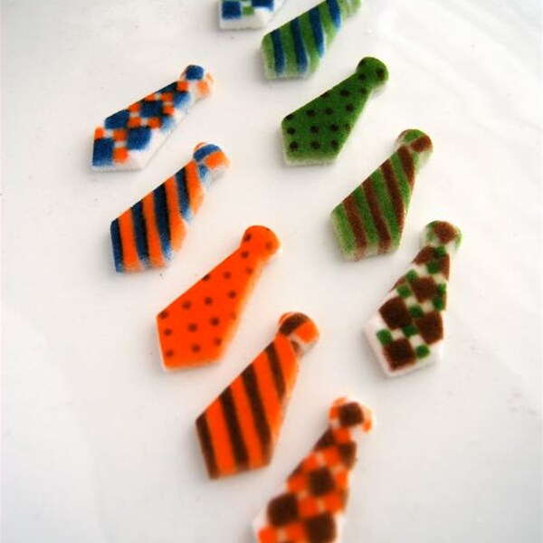 10 Edible Ties Cupcake Toppers