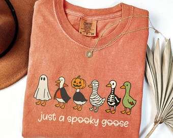 Halloween Goose Shirt, Just a Spooky Goose T-shirt, Funny Halloween Shirt, Spooky Season Shirt, Spooky Goosey Shirt, Funny Goose Shirt