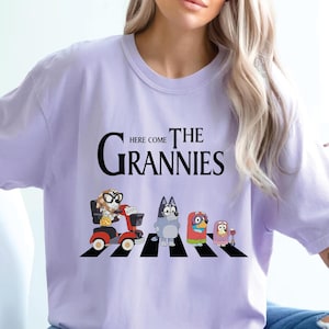 Comfort colors Here Come The Grannies shirt Grannies Shirt Blue dog Shirt Blue dog grannies Shirt Grandma Gift Blue Family tee funny tee
