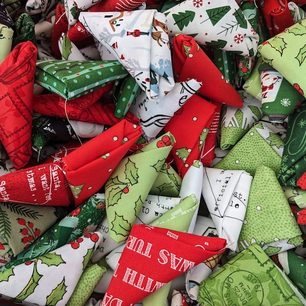 Christmas Fabric Scraps, a half dozen or a Bakers Dozen , stash builder,  sizes are 9x10, 10x10, 9x11, fat 16ths, fat sixteenths